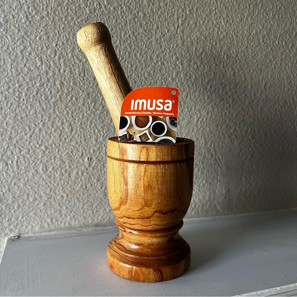 IMUSA Small Wooden Mortar and Pestle